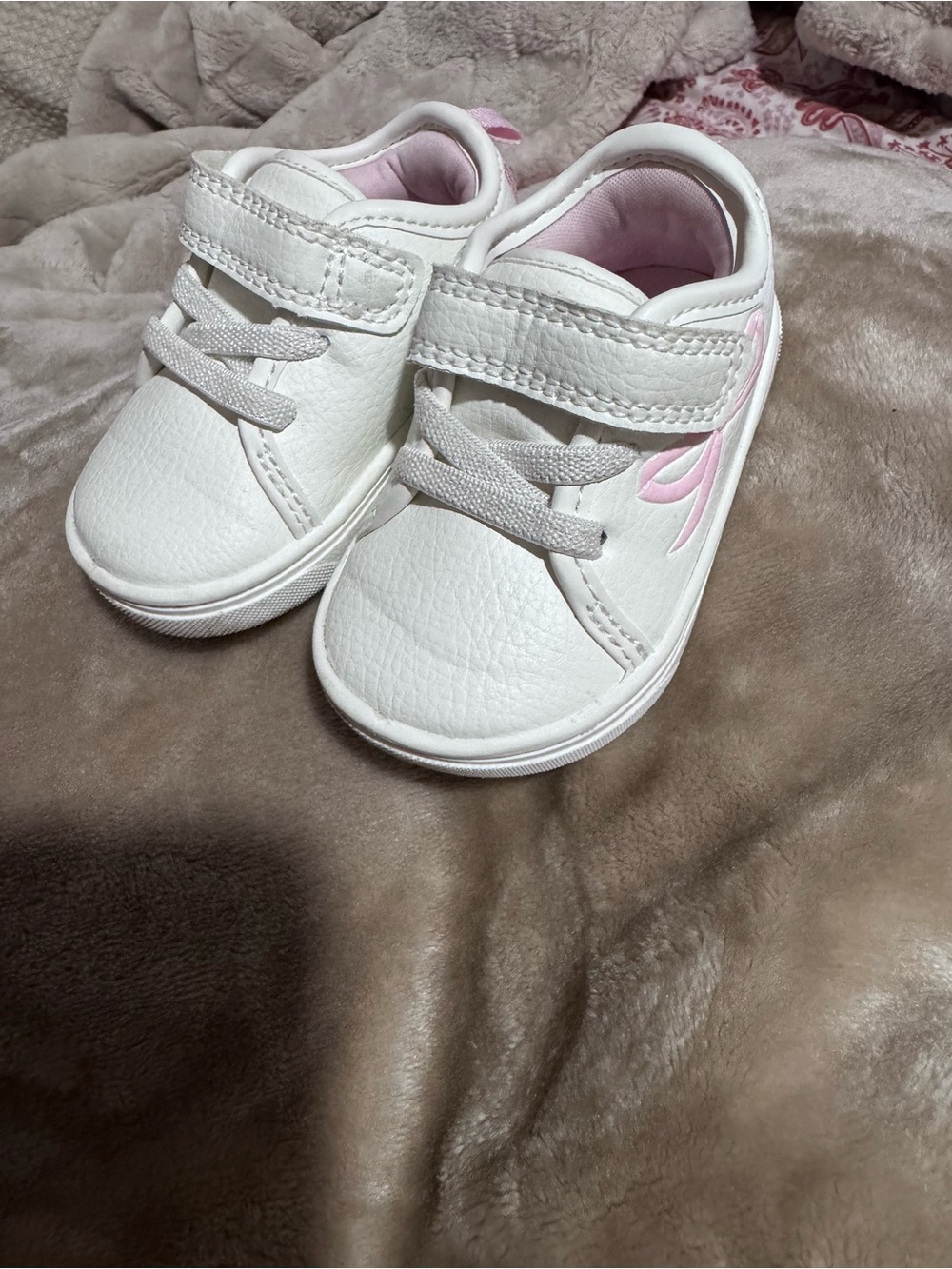 Kids White and Pink Casual Sneakers - Velcro Strap
